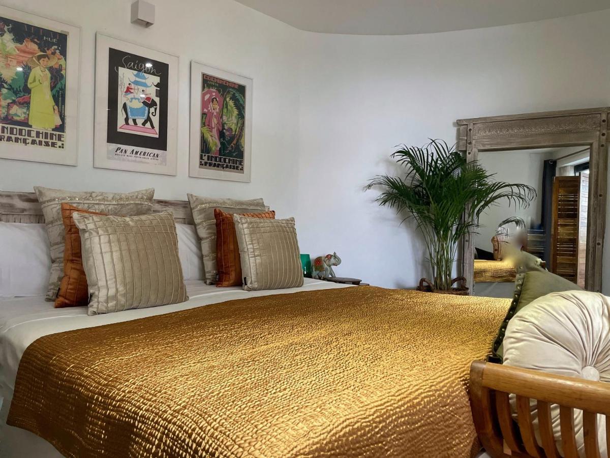 One Thousand Waves Bed & Breakfast